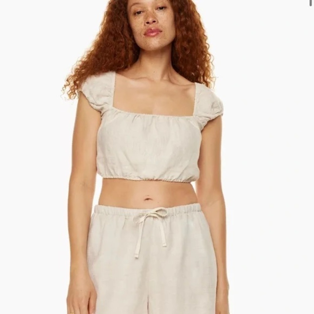 Wilfred
Ethereal Linen Blouse. New